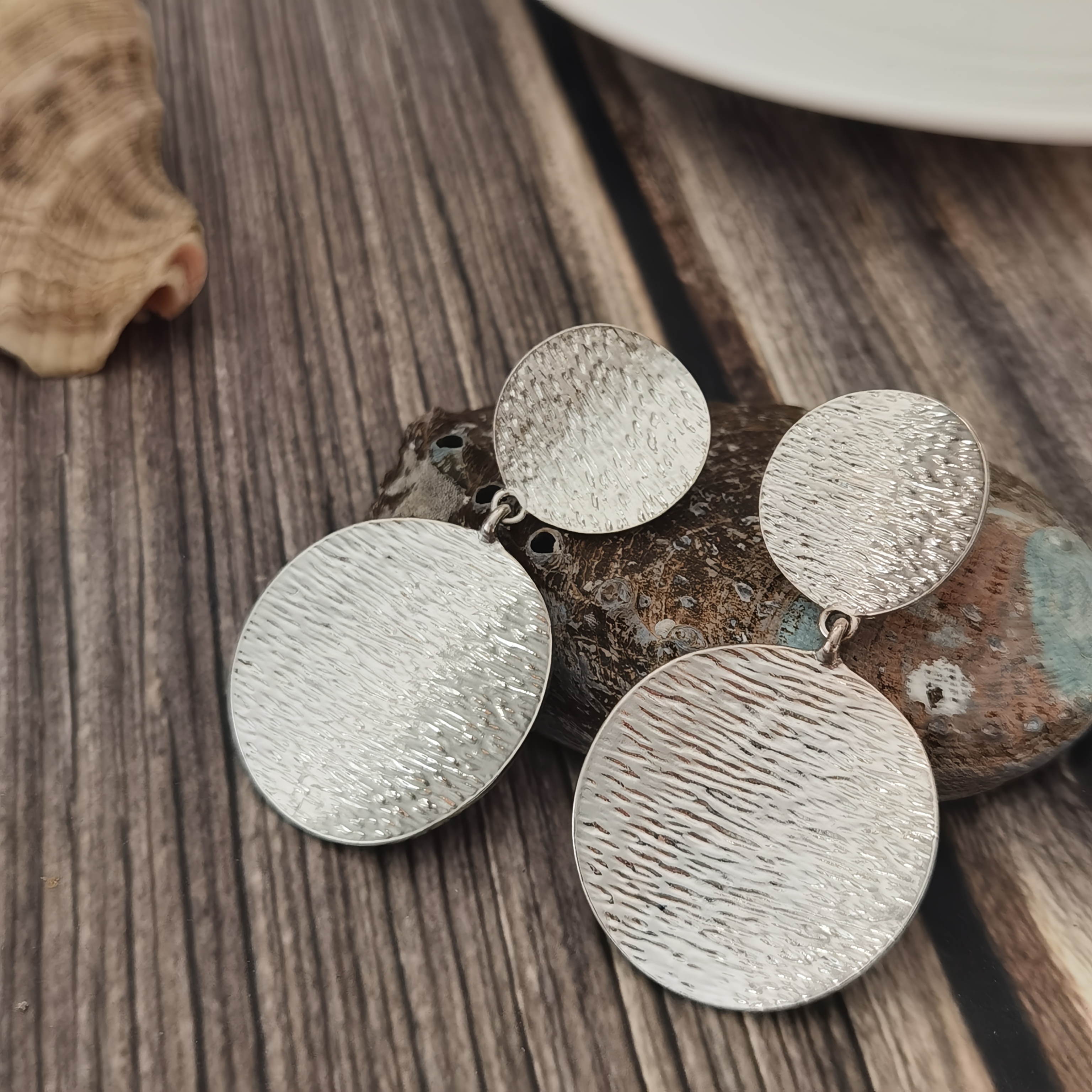 Round Pendant Geometric Clip-On Earrings, Trendy Design